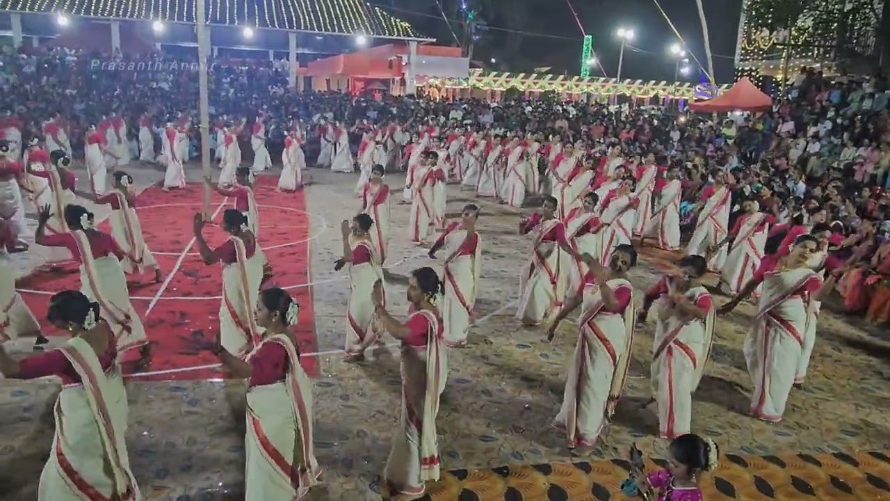 വെള്ളൂർ ശ്രീ കുടക്കത്ത് കൊട്ടണച്ചേരി മഹാക്ഷേത്രം കളിയാട്ട മഹോത്സവം. 