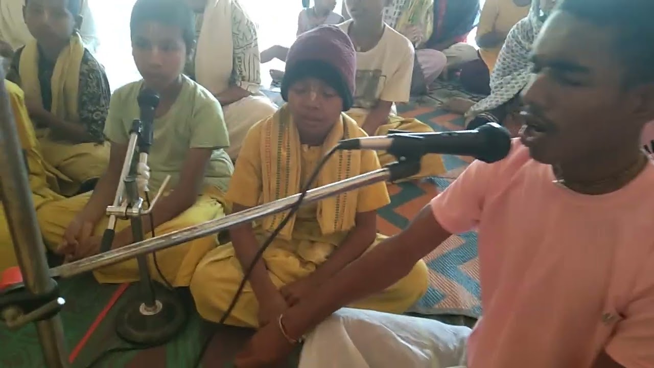 নিত্যানন্দ ত্রয়দশীতে সংকীর্তন 