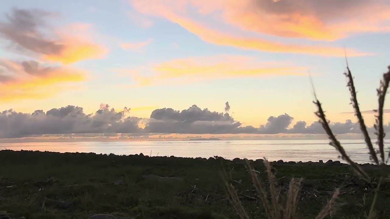 Waiting for sunrise in Taitung City, Taiwan 