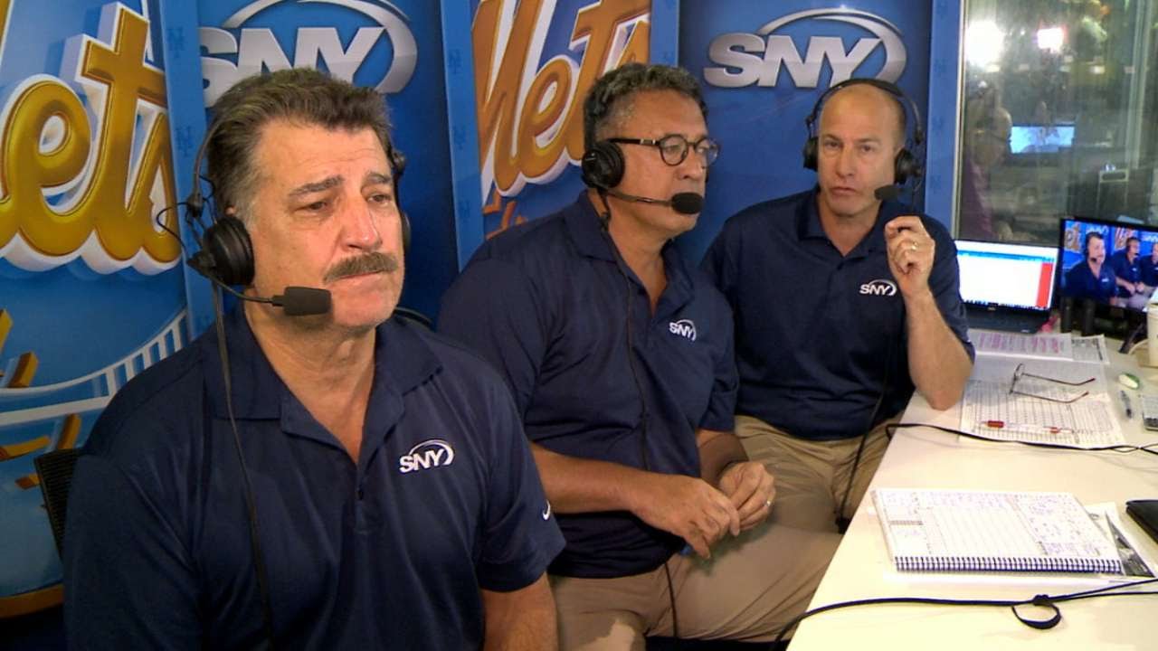 NYM@MIA: Mets' booth reacts to Fernandez's ceremony