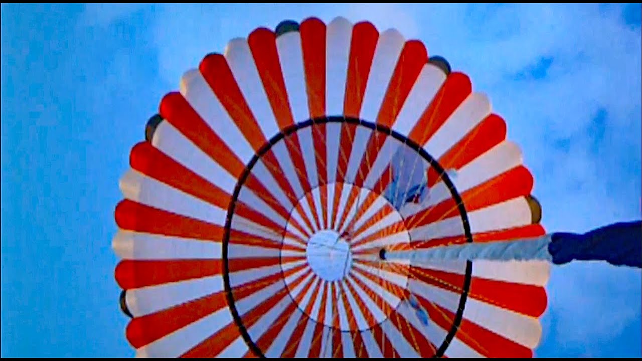 Magnum Parachutes 0121
