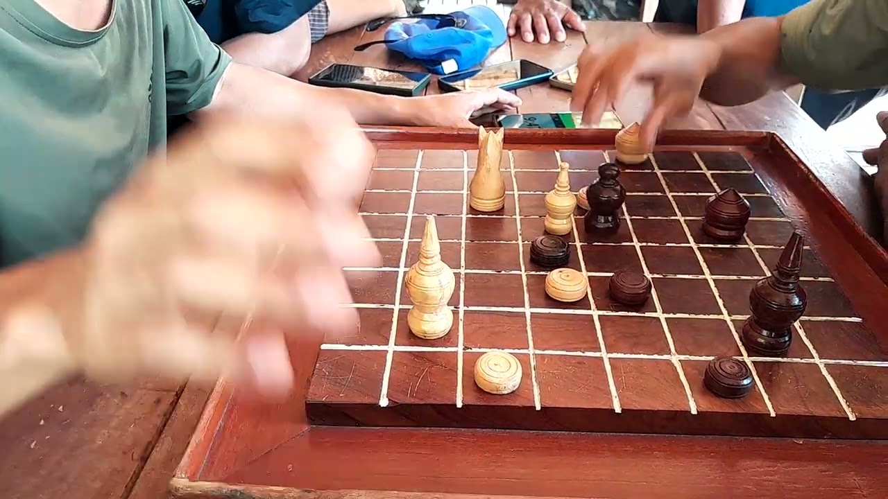 US ខ្លាំង។#khmerchess #chess #oukchaktrang #funny 