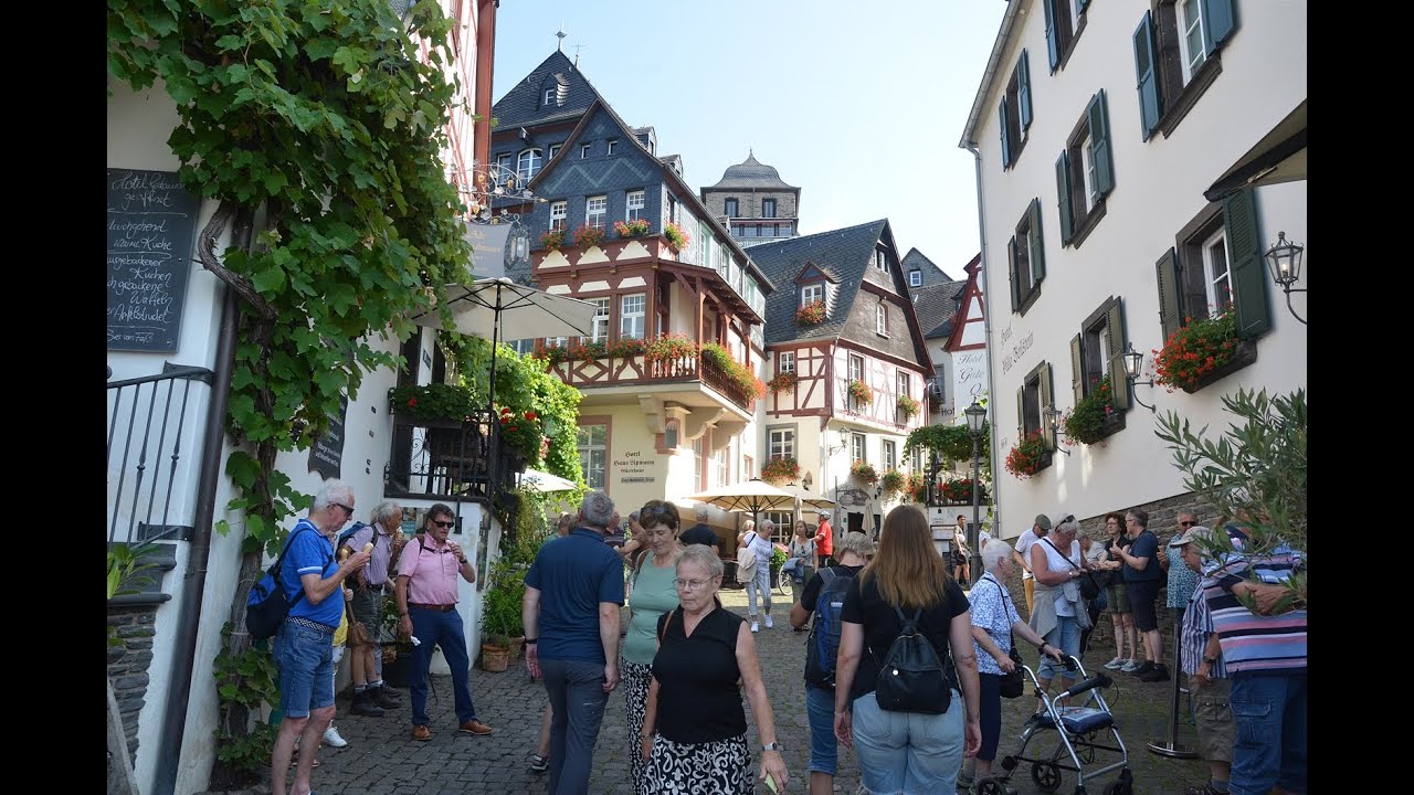 Beilstein - einer der schönsten Orte an der Mosel. Burg Metternich, schöne Aussichten.