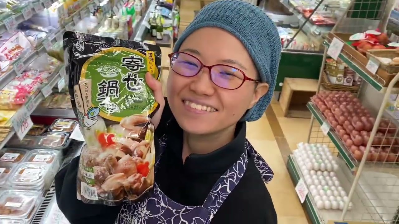スーパーマーケットで売ってる食材をその場で調理して食べれる店①