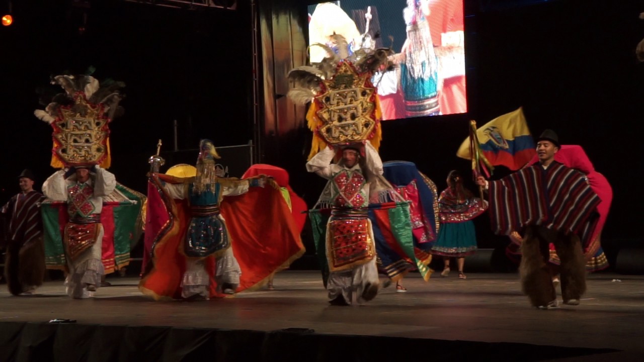 Grupo Folclórico Tungurahua - Danzante en el Festival Internacional de Folclore de Burgos, España