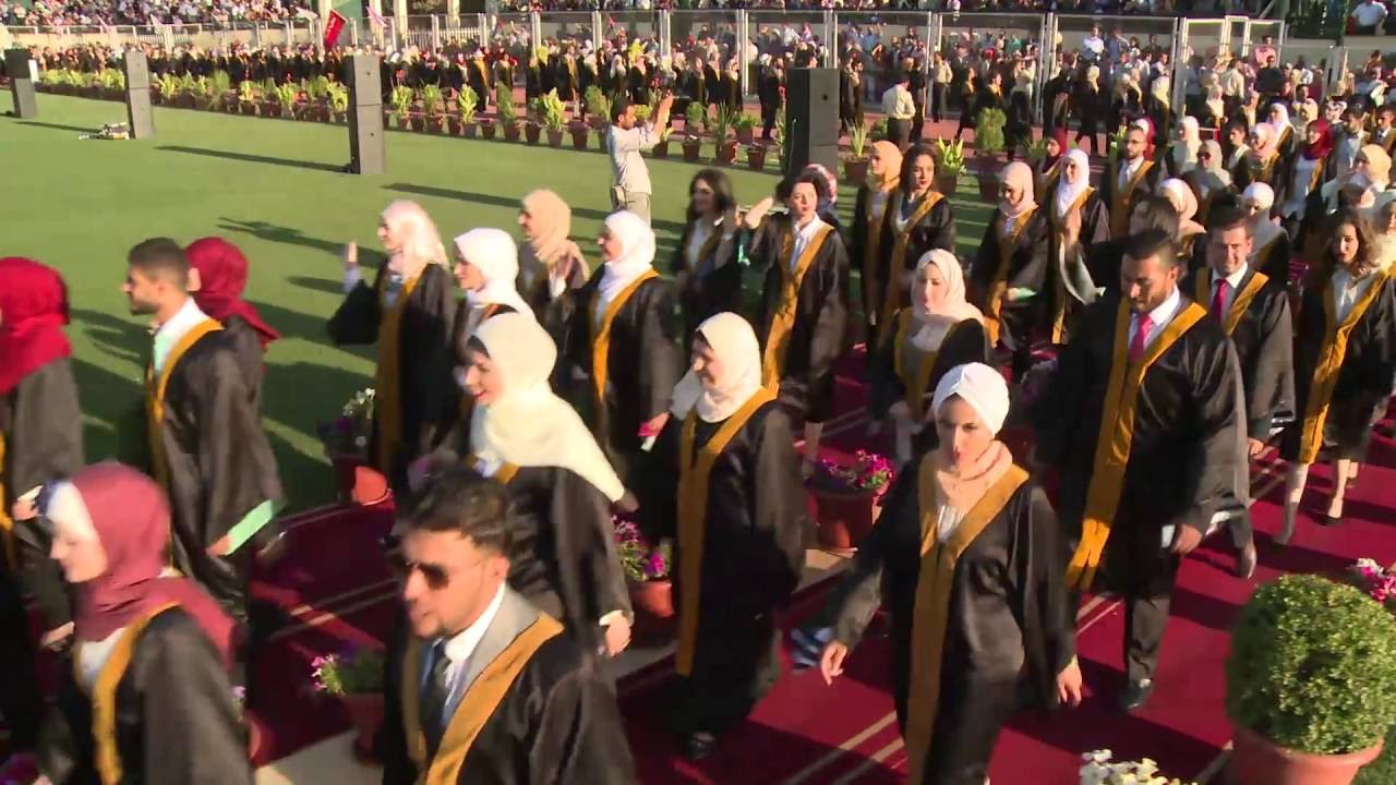 الجامعة الأردنية حفل تخريج كليات الحقوق والصيدلة وعلوم التأهيل والفنون والتصميم 2016