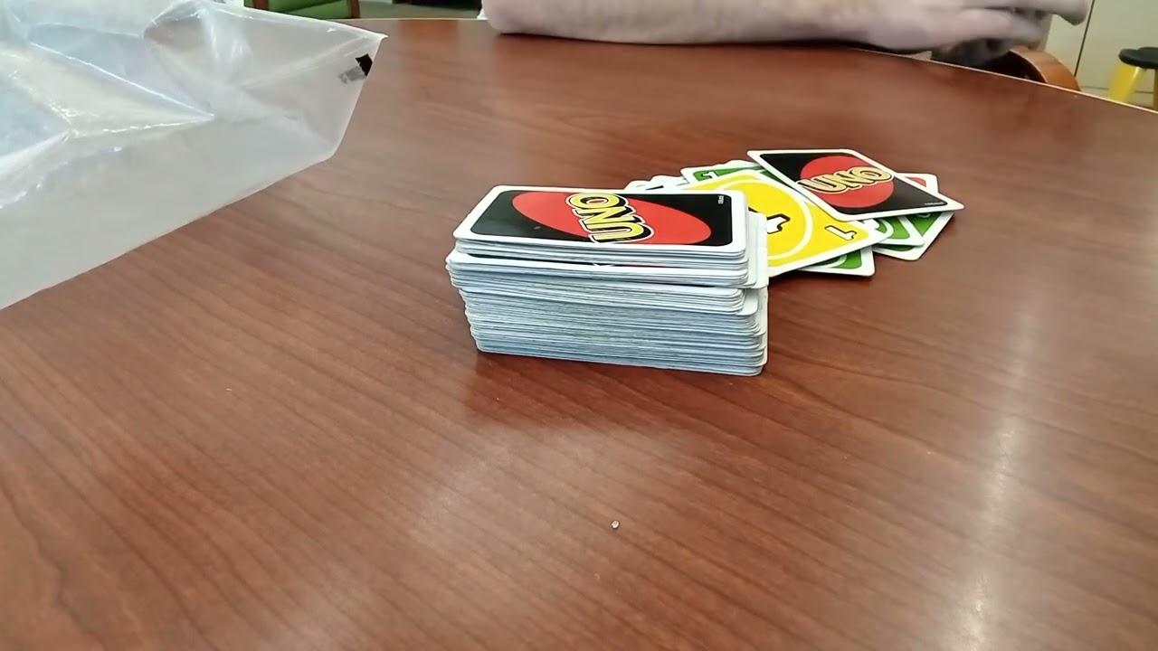 Uno game play 