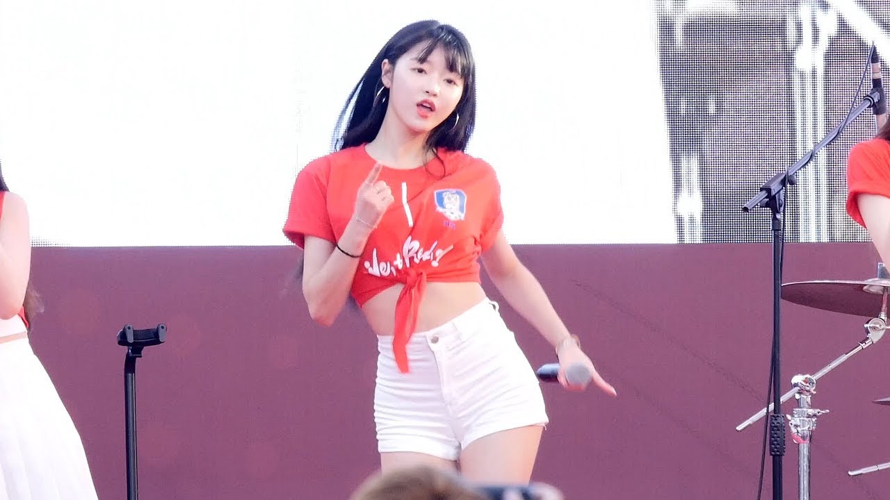180618 유아 YooA 직캠 Fancam : 오마이걸 Oh My Girl : 내 얘길 들어봐 A-ing : 월드컵응원전 광화문광장