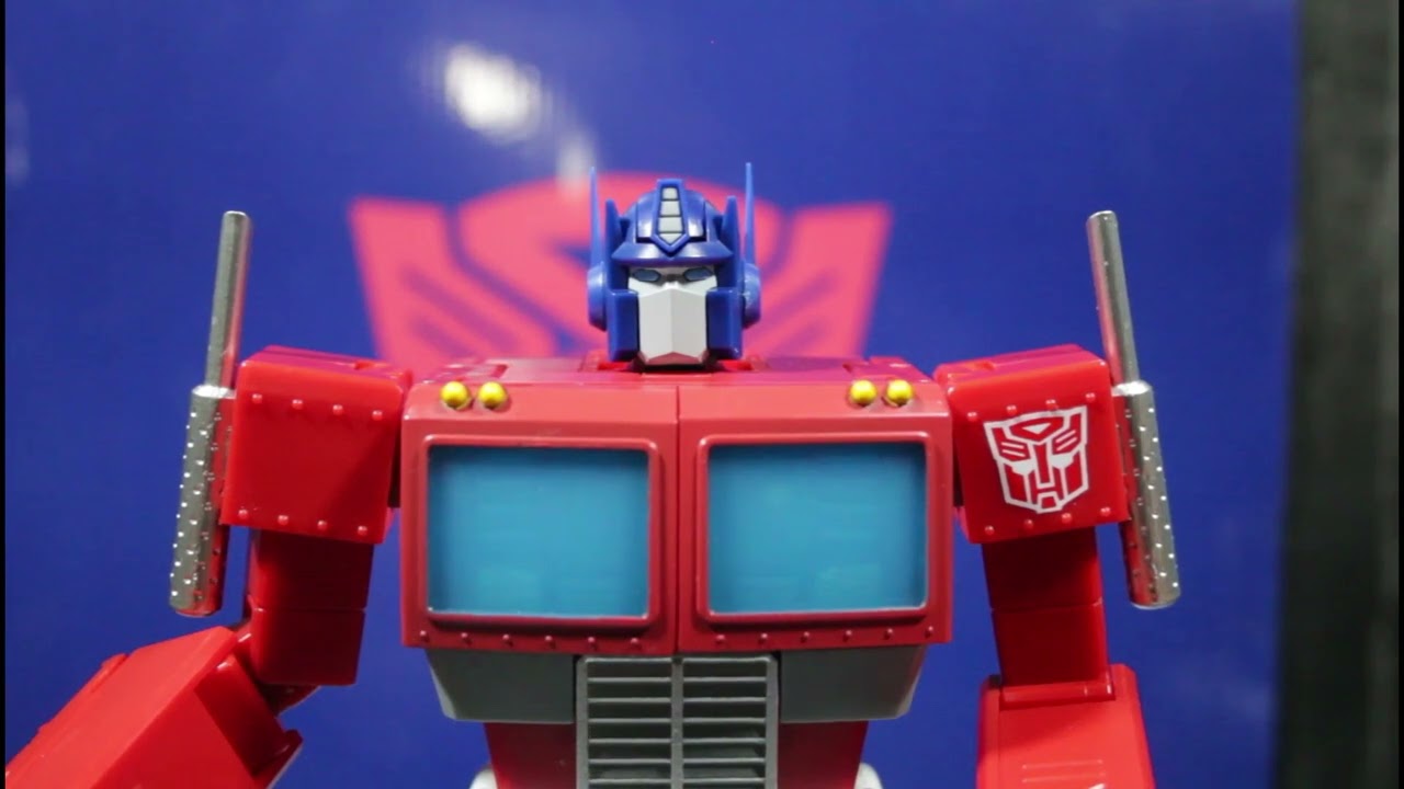 Transformers G1 Optimus Prime. TE 01, Transform Element OP Leader Reissue Review & Fixes.