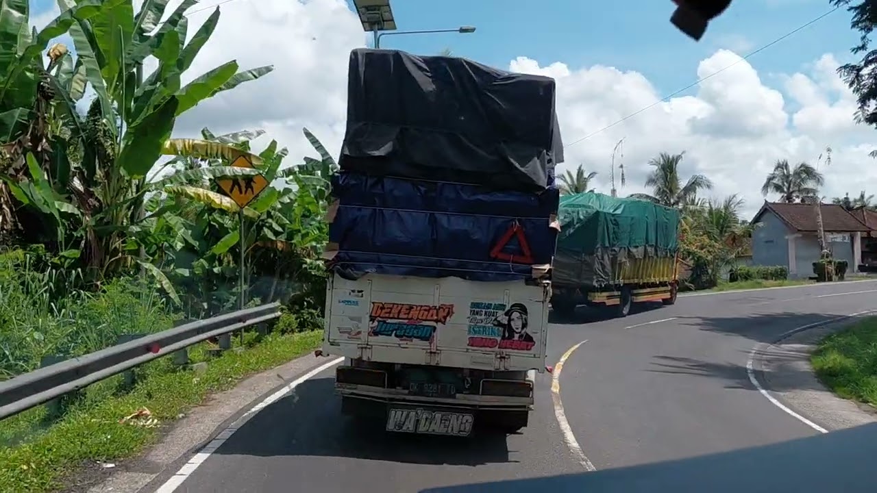 Perjalanan dari Gilimanuk menuju Denpasar dengan bus angkutan umum   antar kota antar provinsi