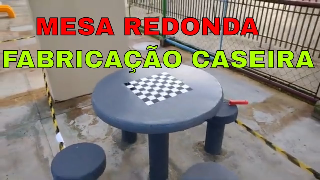 Mesa redonda de cimento