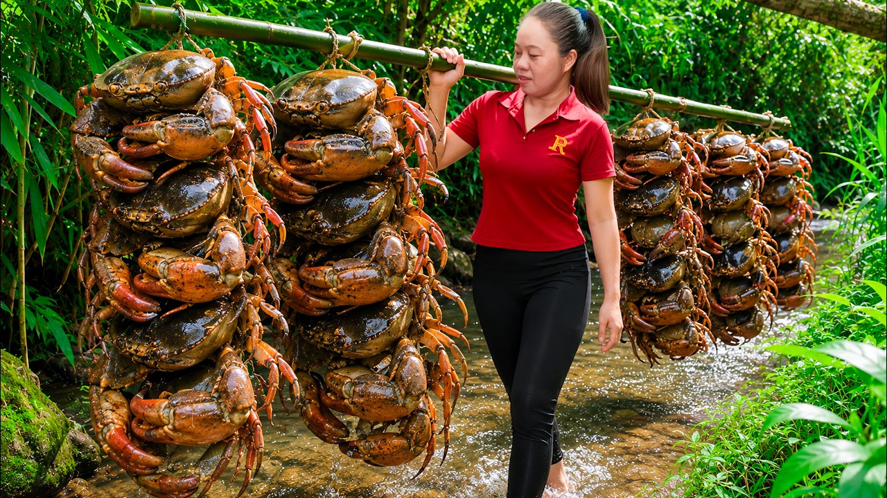 Harvest Giant Crabs from Large swamp to Sell at Village Market | Climb Rocky Mountains Catch Crab.