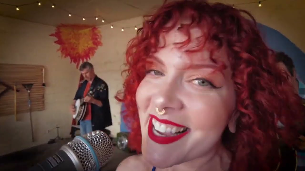 The DeLorean Sisters - Faith (George Michael)