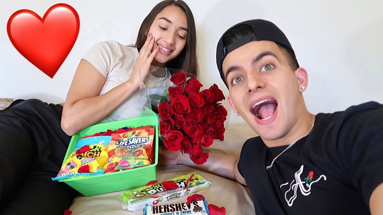 TAKING CARE OF MY GIRLFRIEND WHILE SHE'S ON HER PERIOD!! (CUTE REACTION)