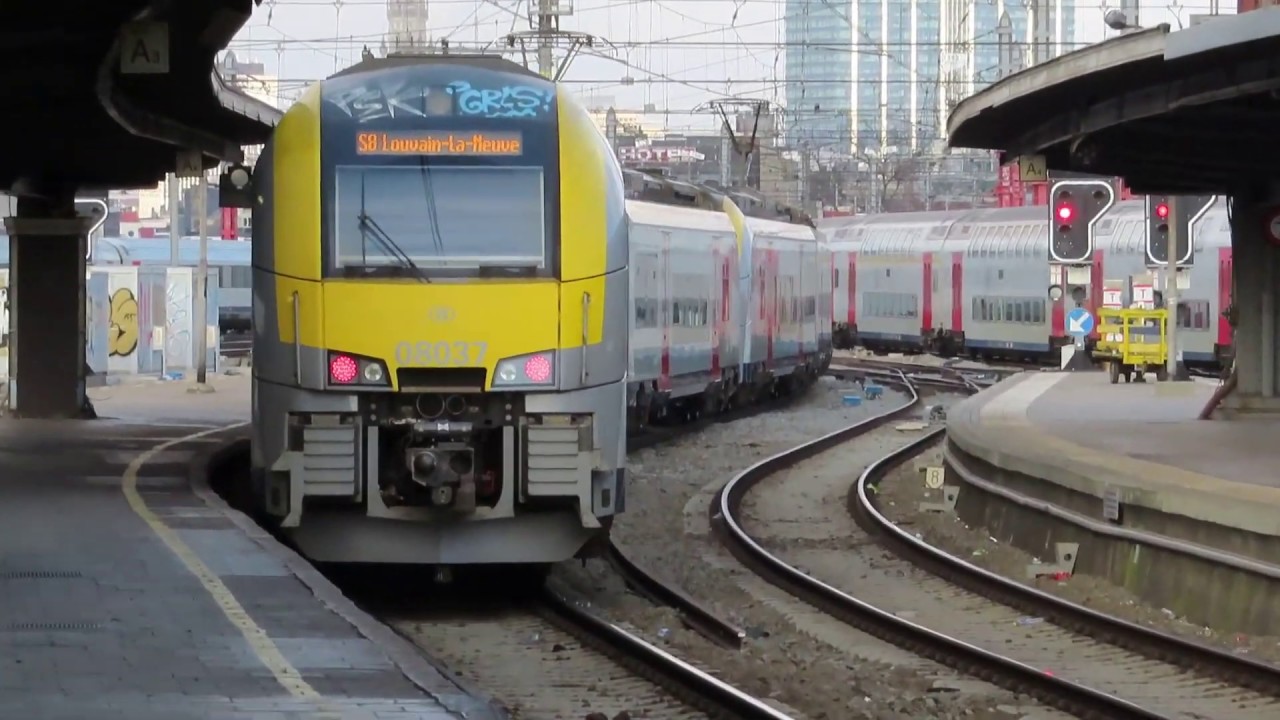 Enkele treinen te Brussel-Zuid