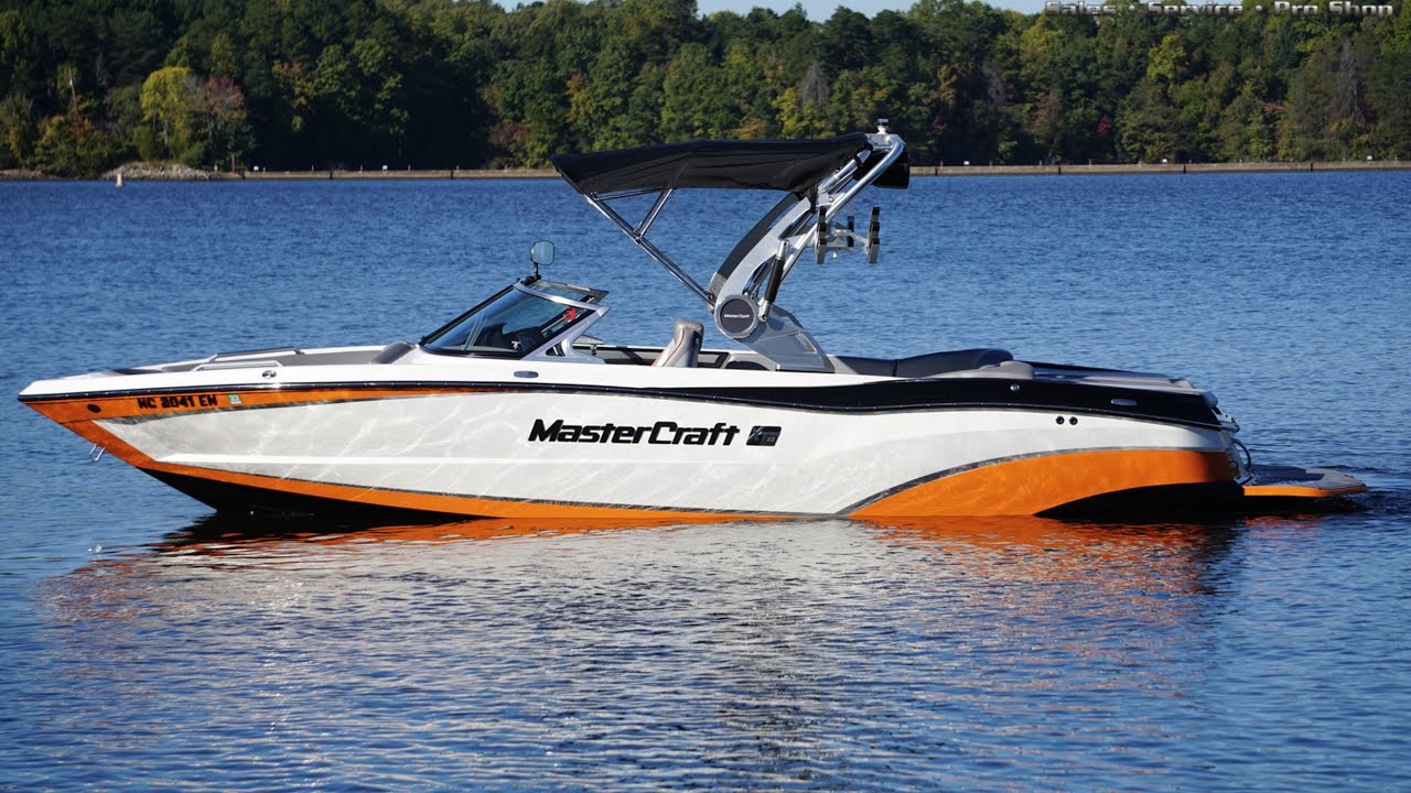 2018 Mastercraft XT23: Walkaround and Review