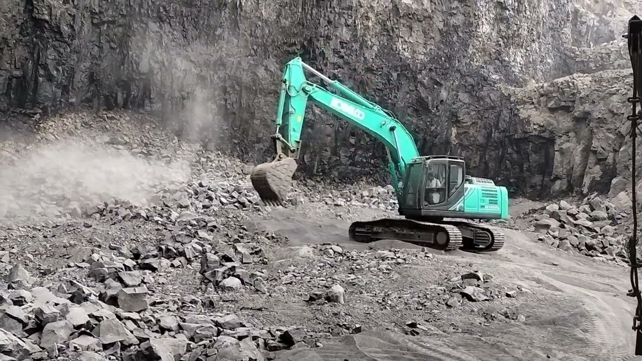 Kobelco loading point #🚛 #excavator #bulldozer #kobelco 