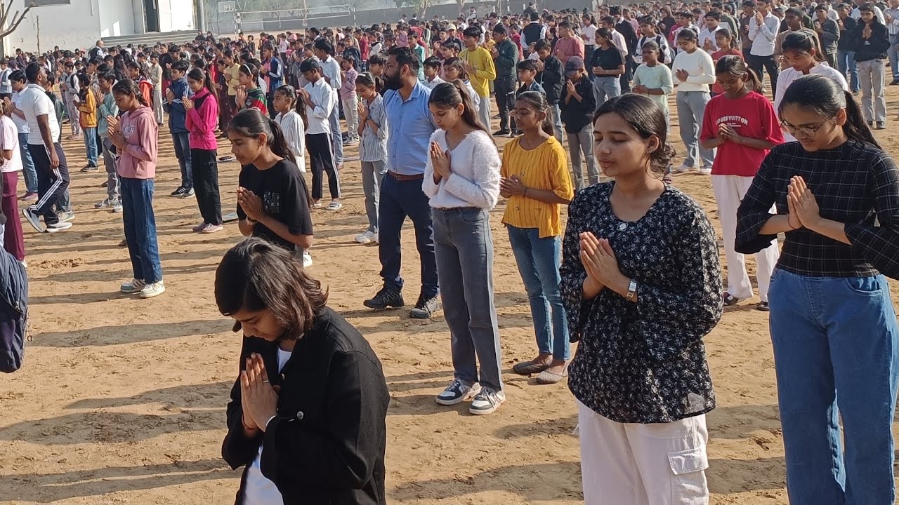 इंडस वैली में स्कॉलरशिप हेतु उमड़ी भारी भीड़ #scholarship #test #2026 #live @moments_aaptak