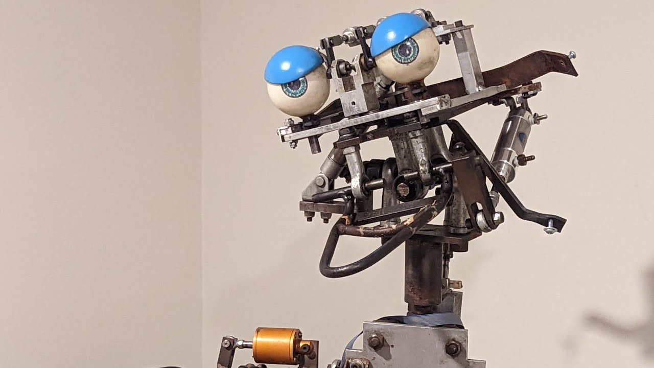Overview of Barbara Stringband's animatronic mech from Major Magic's