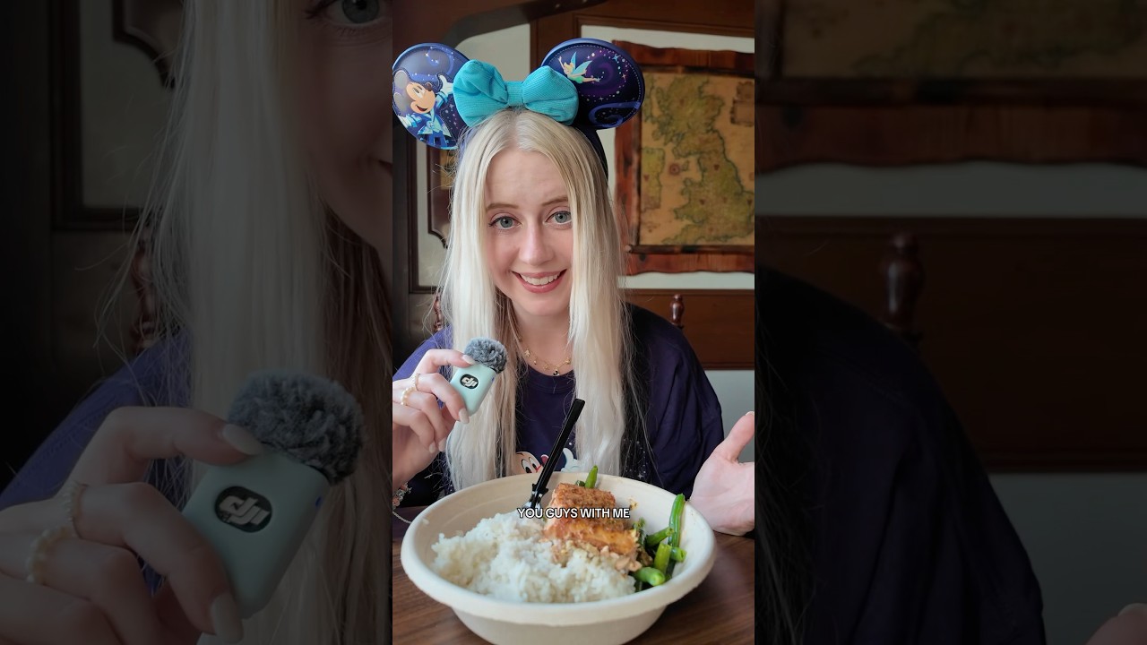 Healthy Eating at Disney World!🥗🩵 #disney #disneyparks #disneyfood #waltdisneyworld #disneyworld