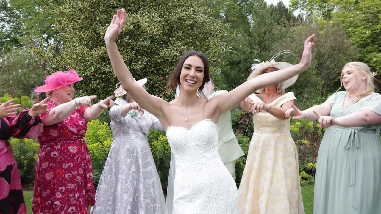 Dancing Queen MARRYOKE - Emmie & Matt at Birtsmorton Court