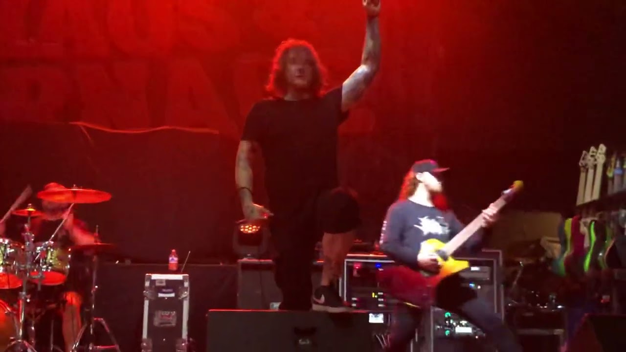 Signs of the Swarm - Pernicious - LIVE - Chaos & Carnage 2022