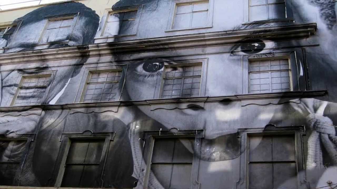 HERE IS JR - STREET ARTIST - AMAZING !!!