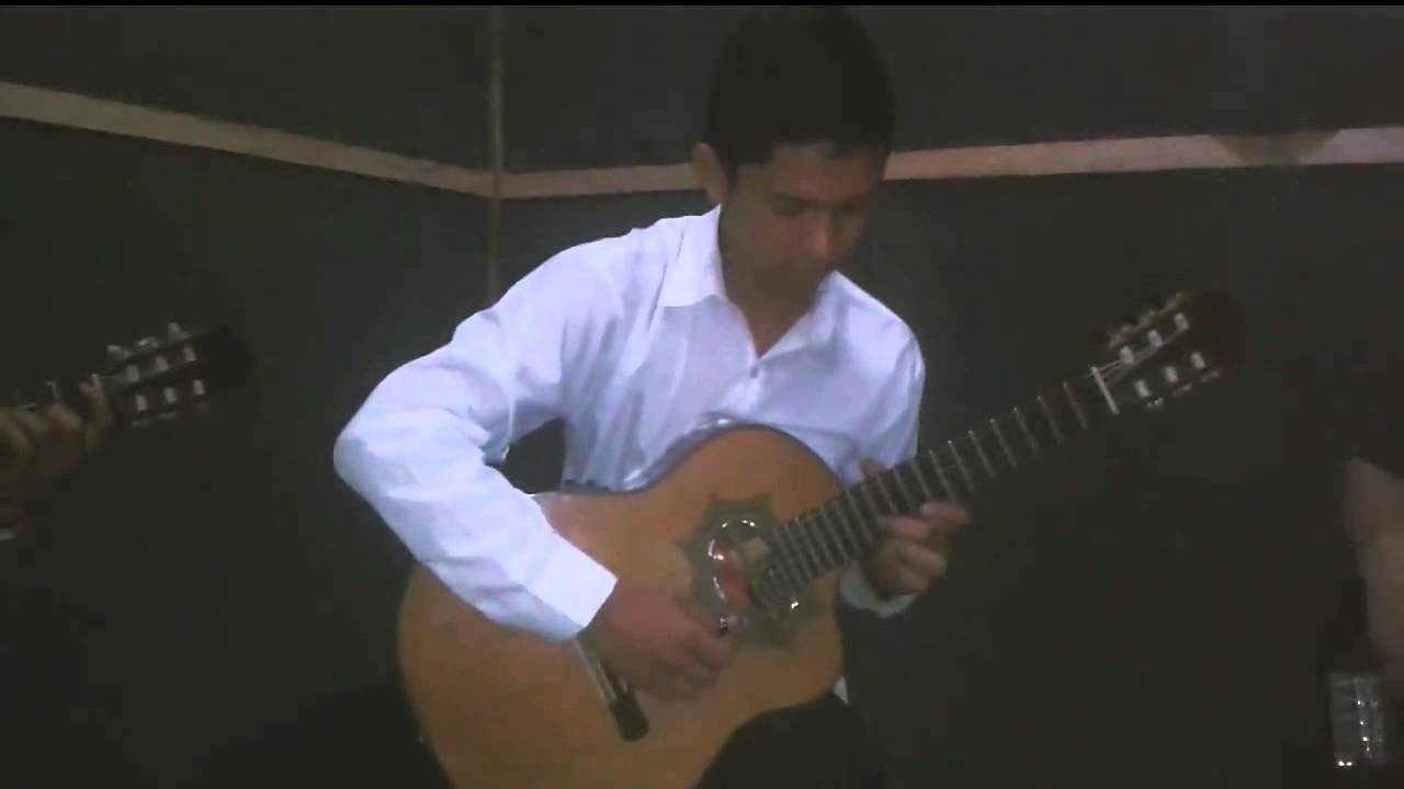 Pasillo ecuatoriano Manabí Daniel Quezada el mejor y más jóven requinto del Ecuador