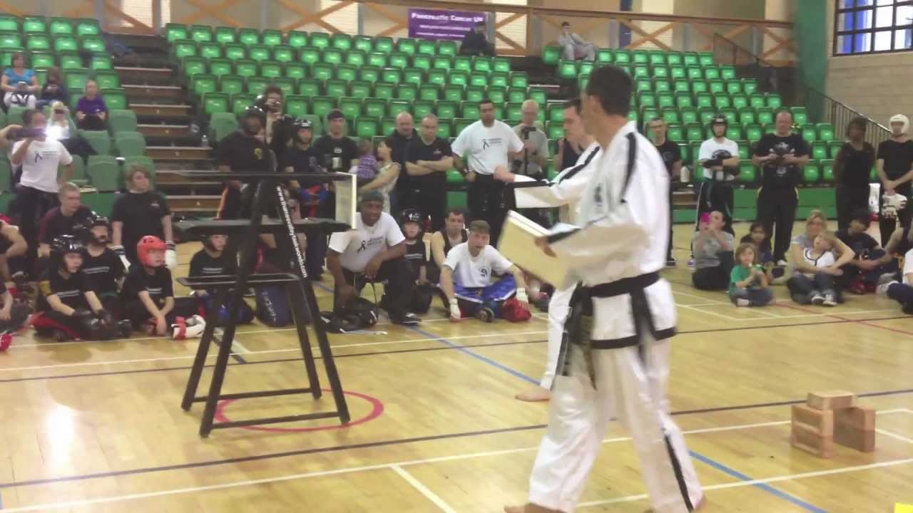TaekwonDo Power Breaking HD - Brick and Board Breaking Demo