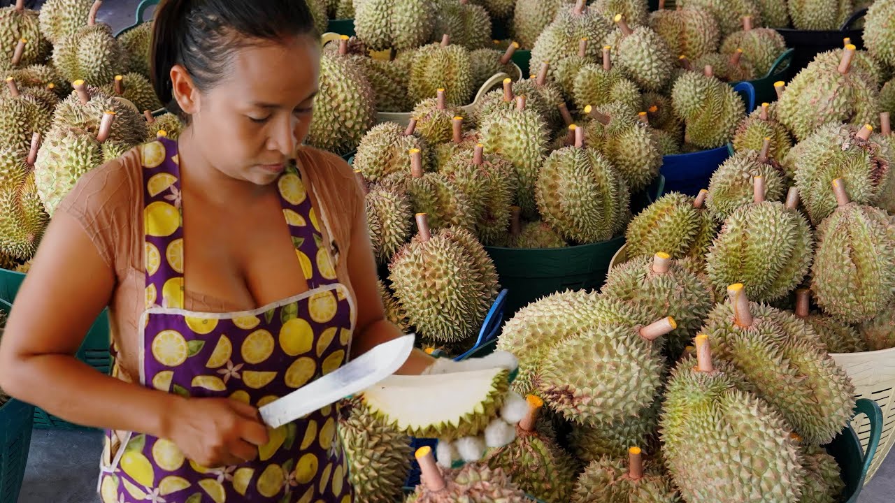 Durian Cutting Skills! Durian Master - Thailand Street Food
