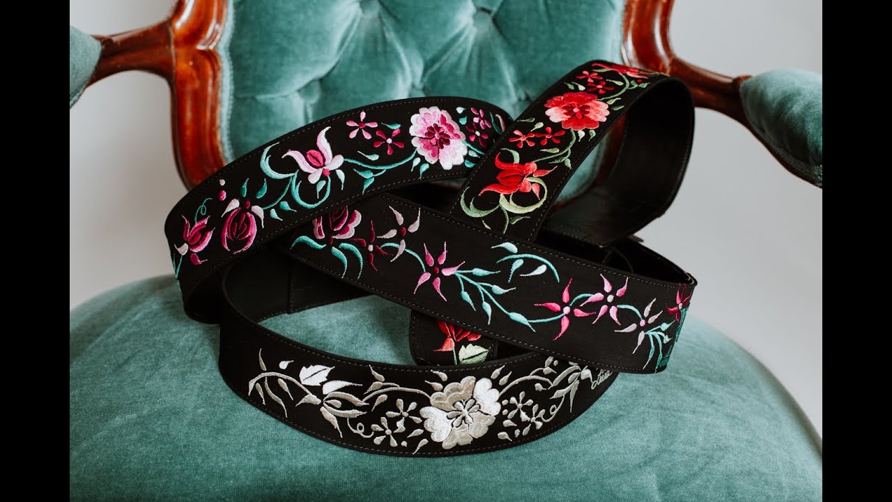 Cinturones bordados Lina 1960