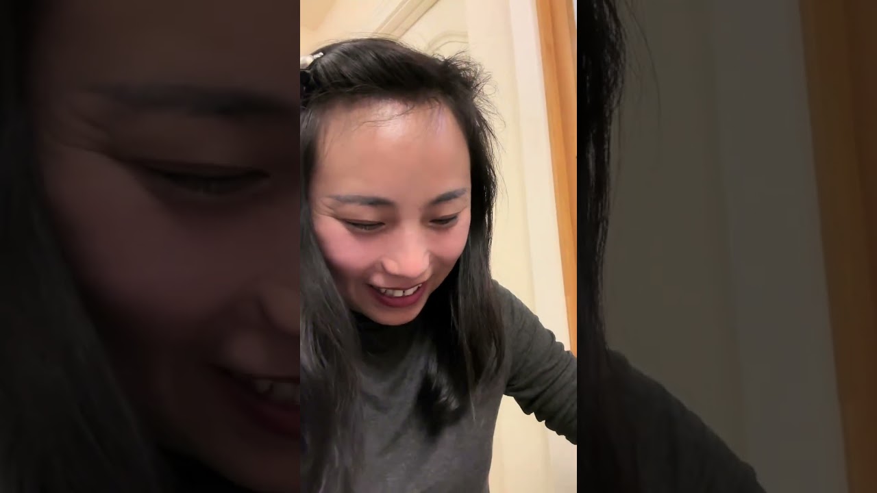 我和刘宝的卡车生活，上我大哥家吃烤肉，刘宝这袖珍杯，太逗！#卡车夫妻日常 #夫妻日常 #用抖音记录卡车生活 #日常vlog #分享日常生活 @抖音小助手