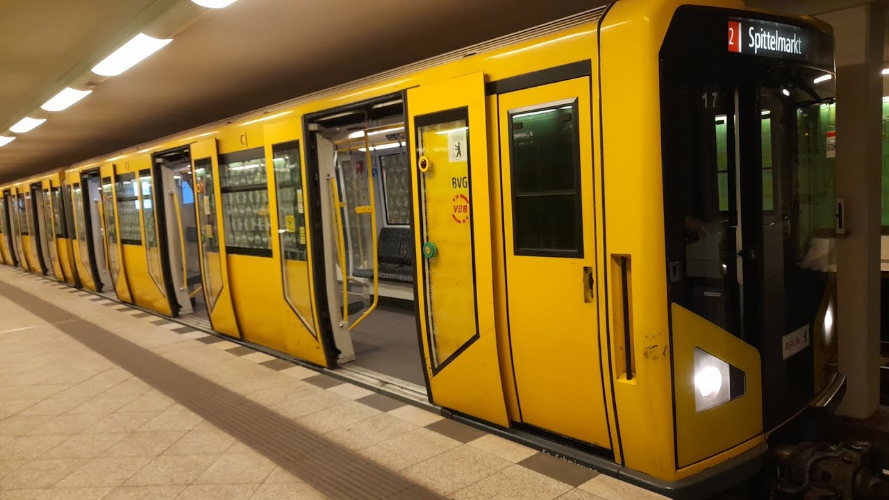 Mitfahrt in der U2 von Spittelmarkt bis Theodor-Heuss-Platz im HK00 1003-1
