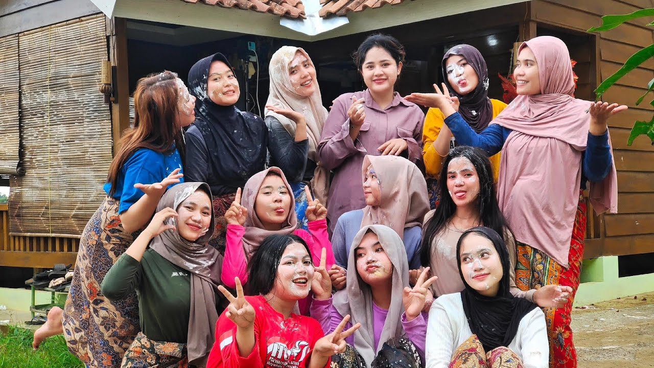 WOOW...BIKIN NGAKAK‼️MOMENT SERU BARENG GADIS DAN JANDA DESA SAAT ULANG TAHUN SEMUA PADA CEMONG🤣