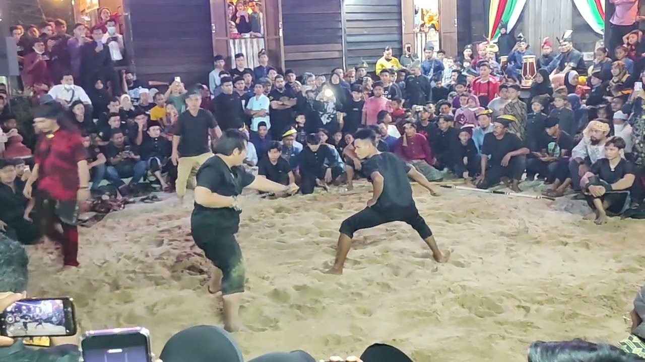 Parang berapi!!!!! Pusaka gayong malaysia🔥JEBAT ZULFAR