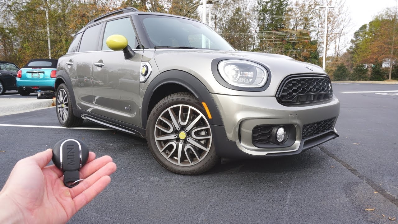 2019 Mini Cooper Countryman SE All4: Start Up, Walkaround, Test Drive and Review