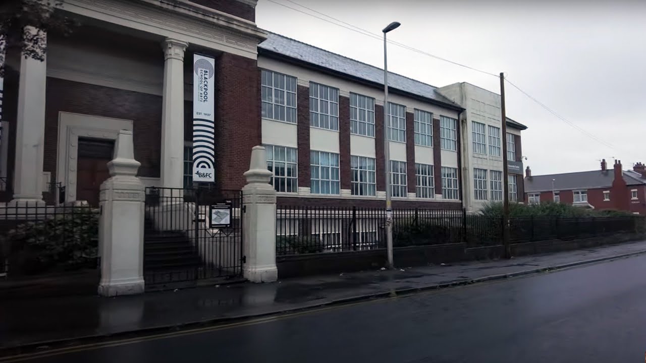 A Walk to the Blackpool Red Light Area in the Rain: Palatine Road