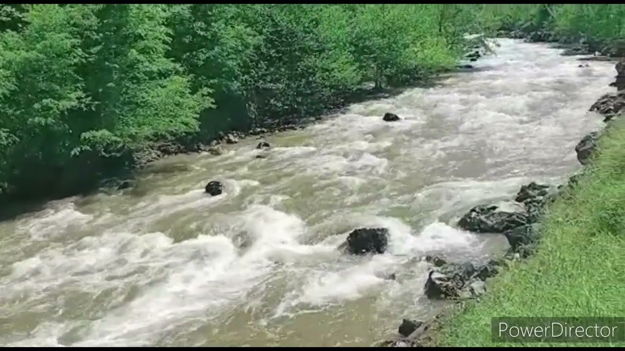 Erzurum yulunda karadere طريق ارزروم  الشمال تركيا