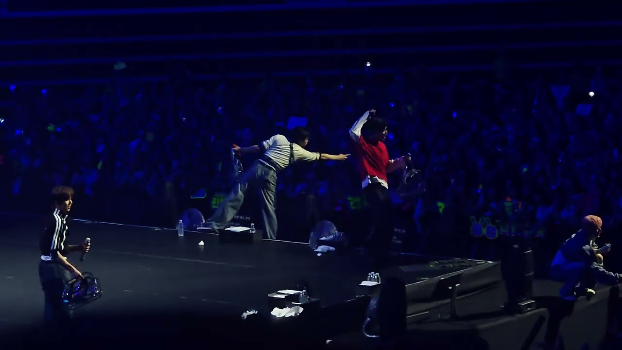 ZEROBASEONE in SG Concert 151125 [FANCAM] Here I Am + Star Eyes HAO focus  