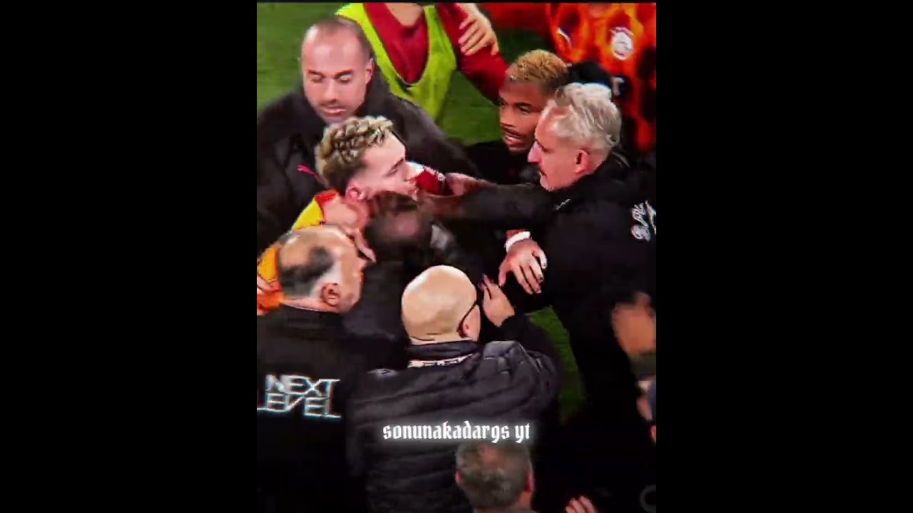 Galatasaray 2-1 Fenerbah&ccedil;e #galatasaray #gs #fb #fenerbah&ccedil;e #icardi #mauroicardi #fernandomuslera