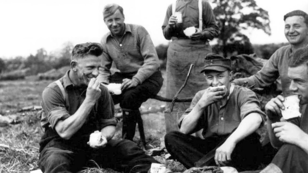 German POWs Broke Down When British Farmers Invited Them for a Family Dinner