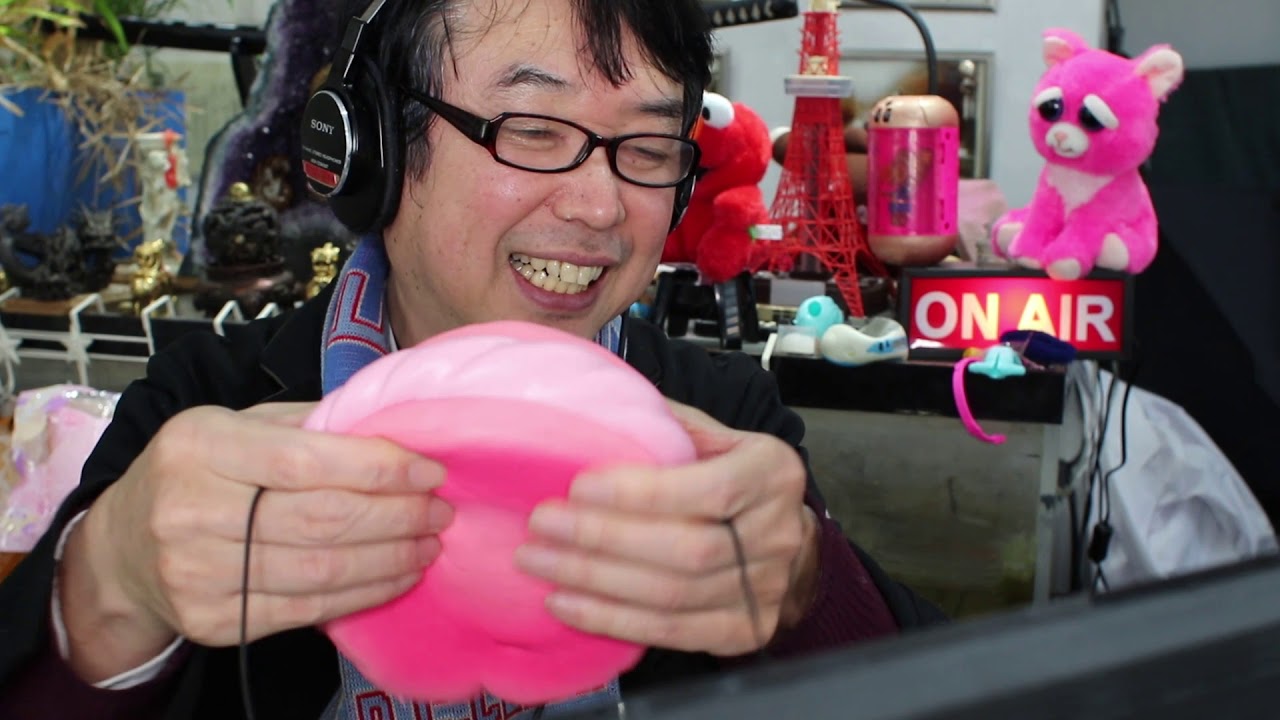 ふみくんがわざわざお店までプレゼントもってきてくれたスクイーズで音フェチ【ASMR】Squishy Squeeze toy