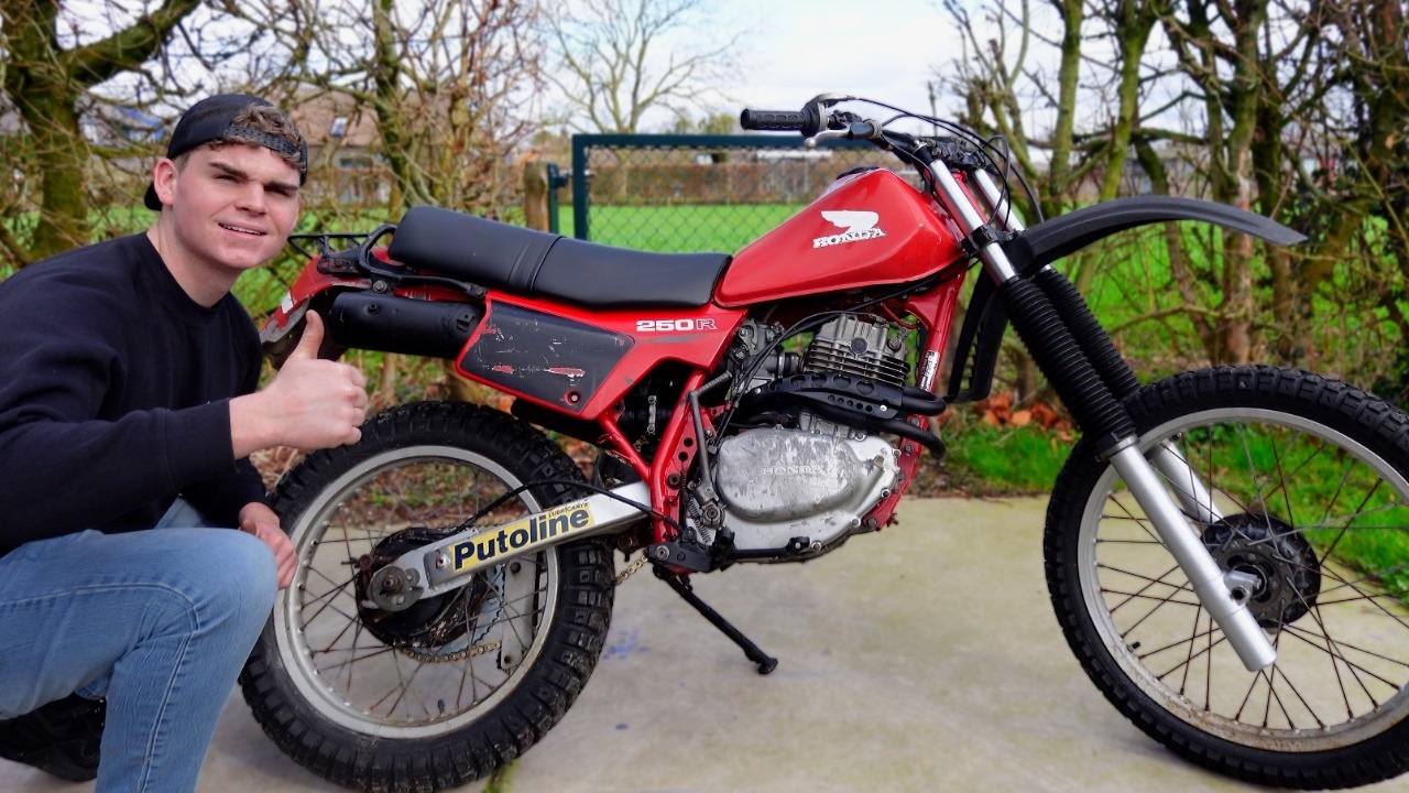 Deze Motor Voor Het Eerst Starten Na 15 jaar Stilstaan