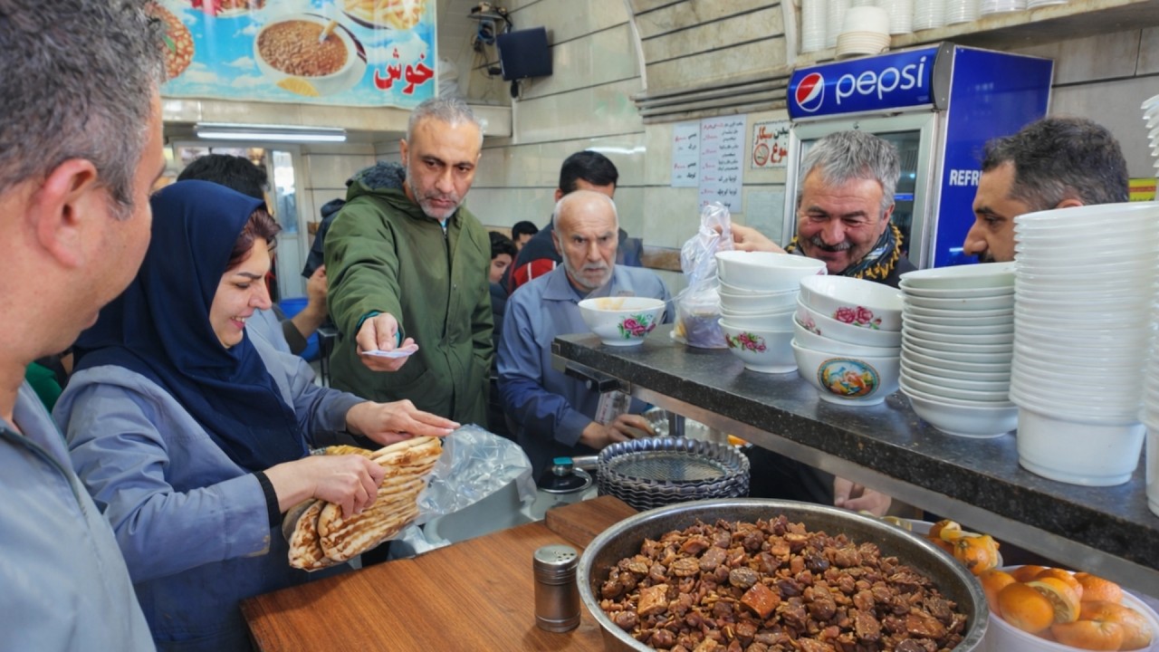Уличная еда в Иране 🇮🇷: Король 👑 уличной еды в больницах Ирана