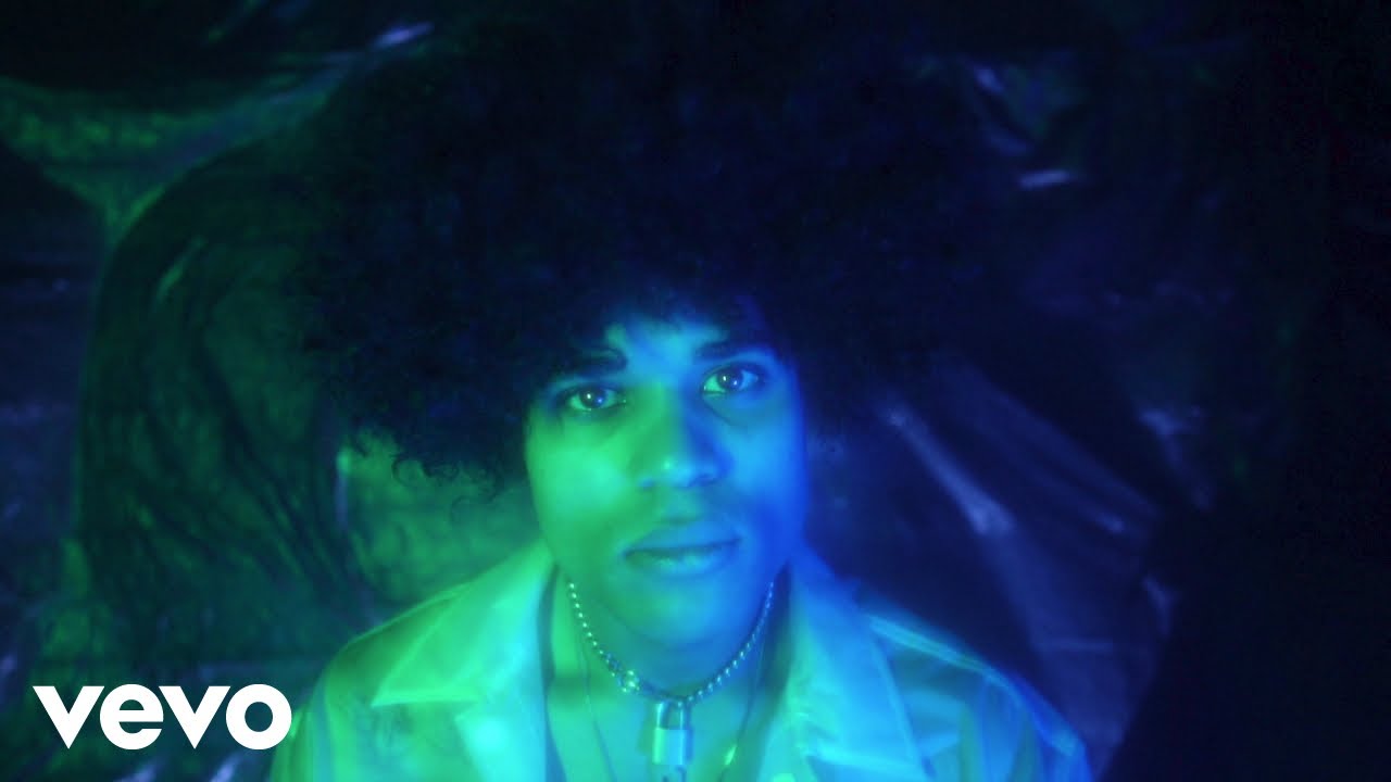Jerome Farah - Vibrate (Official Video)