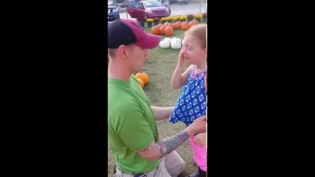 Home from Afghanistan, soldier surprises daughter
