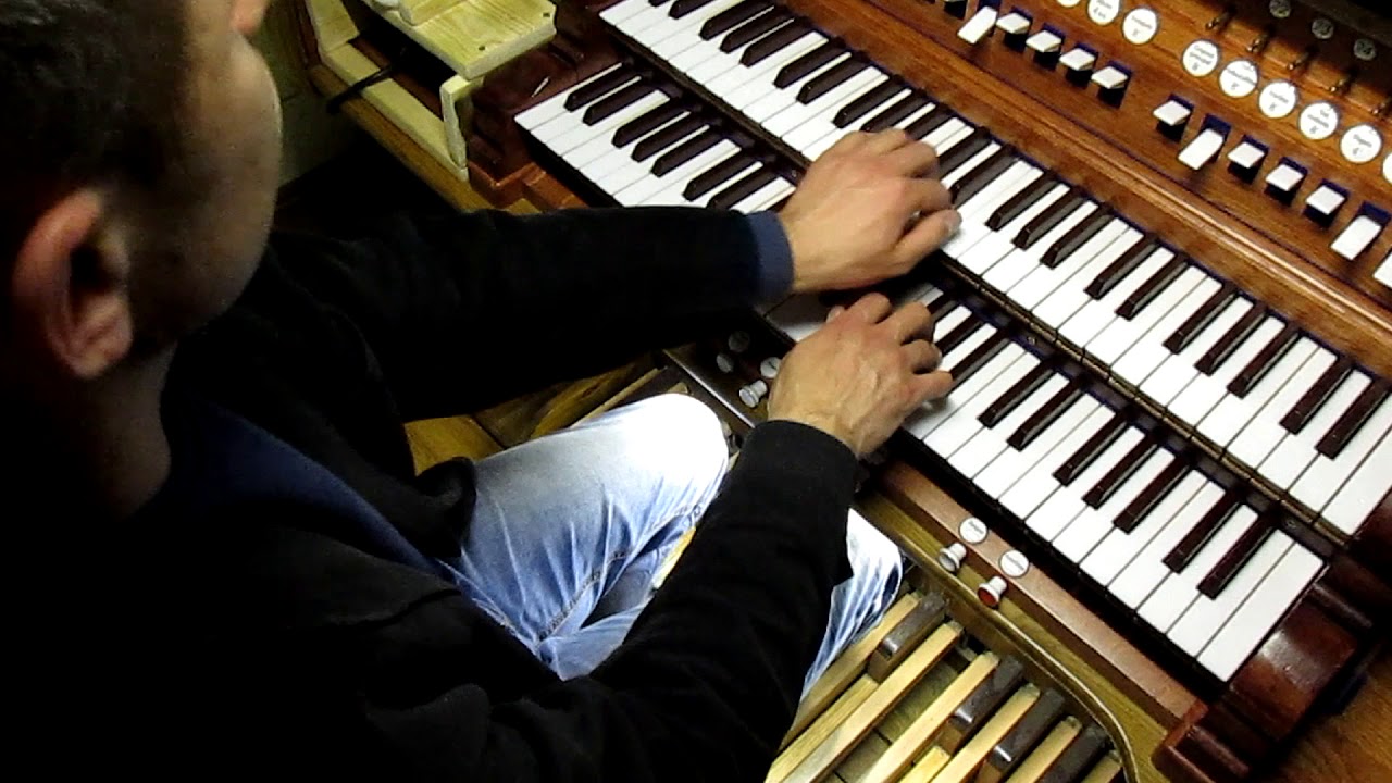 Walc Barbary z filmu-na organach Piotr Jaworski