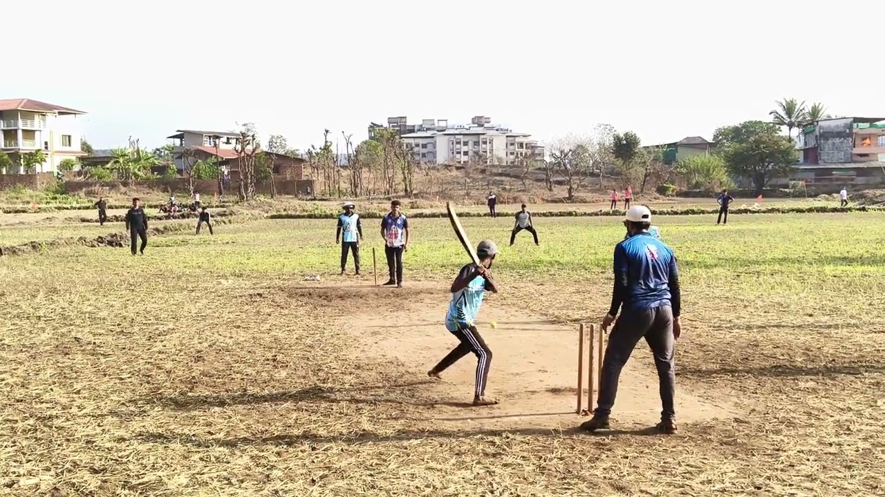 हॉटेल कोकण खान्देश विरुद्ध पावनाई निवळी रोमांचक सामना 🏏❤️‍🔥#cricket #cricketlover #viralvideo 