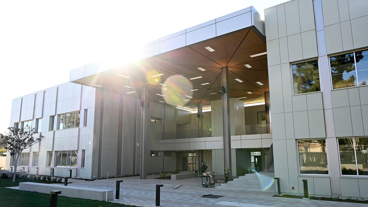 OUSD celebrates the new STEM Center at El Modena High School