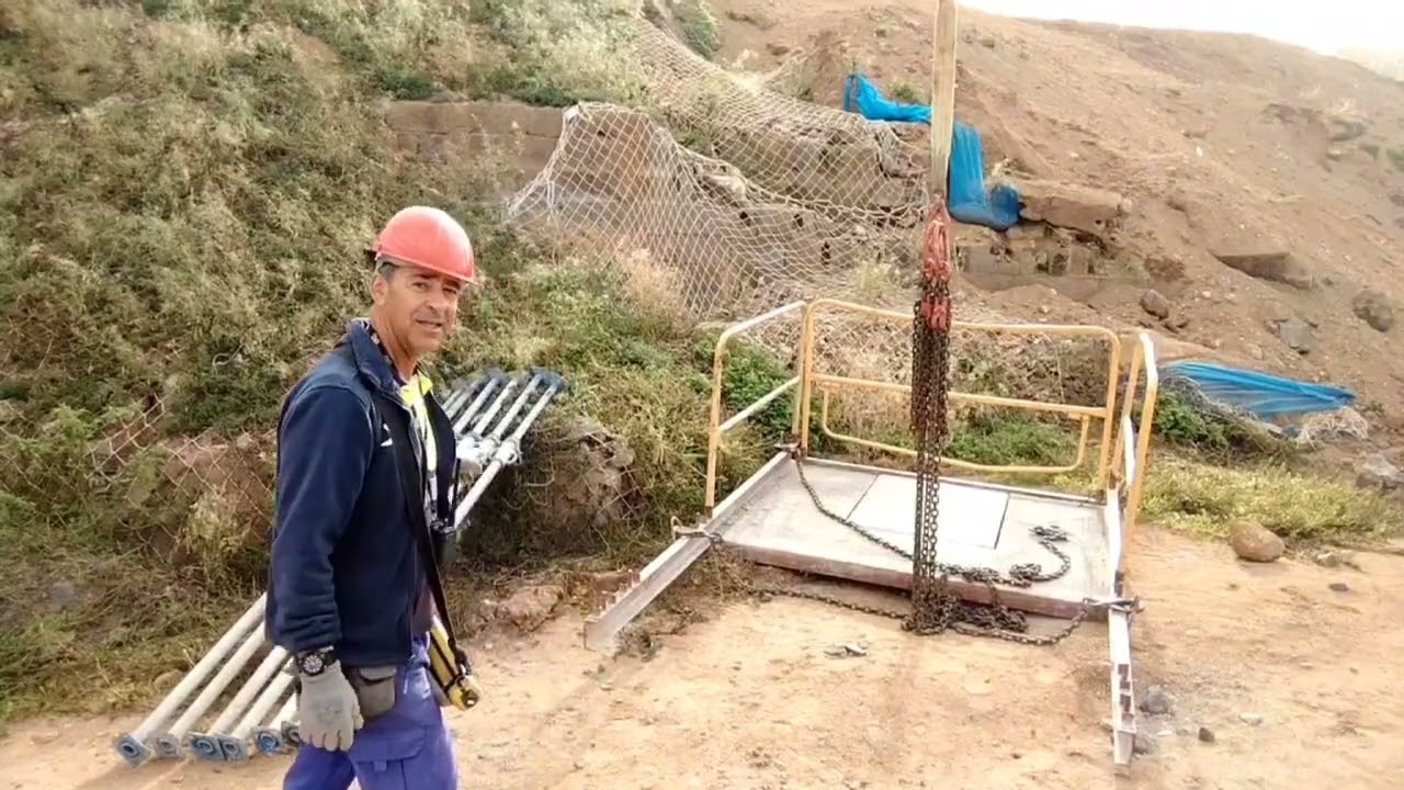 Eslingar plataforma de carga y descarga en planta.